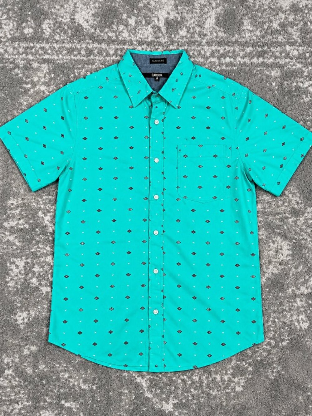 Carbon Classic Fit Aqua Geometric Print Short Sleeve Button Up Shirt Size Medium